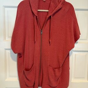 Barefoot dreams short sleeve hoodie hardly worn